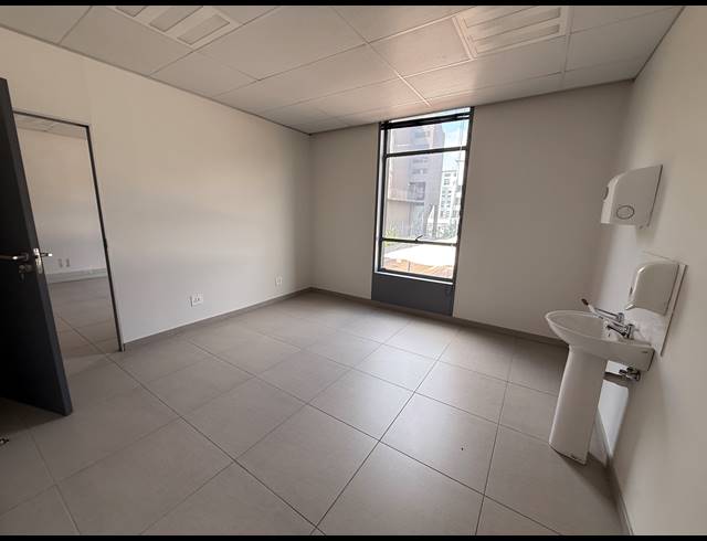 216M² OFFICE TO LET IN ROSEBANK
